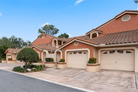 Condo in Orlando, Florida, 2 bedrooms  № 1669990 - photo 2
