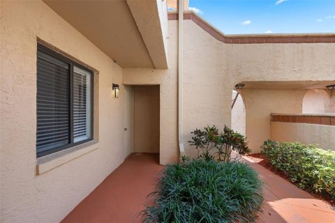 Condo in Orlando, Florida, 2 bedrooms  № 1669990 - photo 4