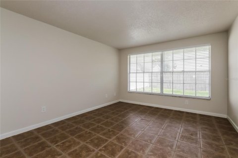 Casa en alquiler en Brandon, Florida, 3 dormitorios, 125.7 m2 № 1906851 - foto 10