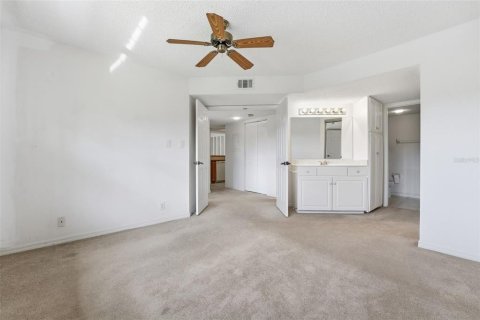 Condominio en venta en Port Charlotte, Florida, 2 dormitorios, 83.52 m2 № 2231517 - foto 24