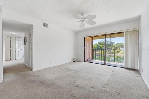 Condominio en venta en Port Charlotte, Florida, 2 dormitorios, 83.52 m2 № 2231517 - foto 11