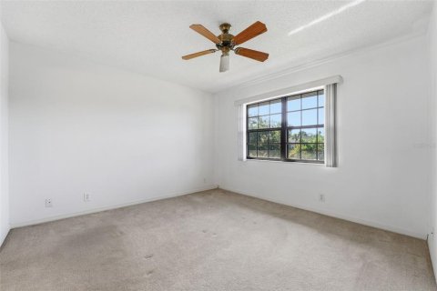 Condominio en venta en Port Charlotte, Florida, 2 dormitorios, 83.52 m2 № 2231517 - foto 23