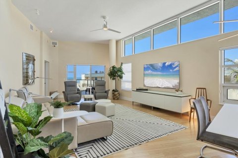 Купить кондоминиум в Сарасота, Флорида 7 комнат, 184.97м2, № 1585506 - фото 2