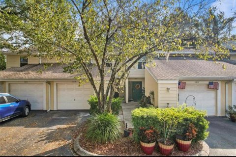 Adosado en venta en Tampa, Florida, 2 dormitorios, 135.64 m2 № 1765679 - foto 1