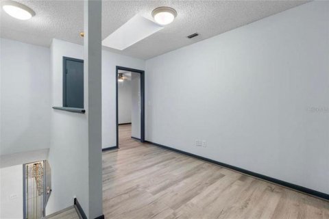Adosado en venta en Tampa, Florida, 2 dormitorios, 135.64 m2 № 1765679 - foto 9
