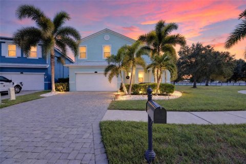 Villa ou maison à Apollo Beach, Floride 5 chambres, 331.38 m2 № 2437232