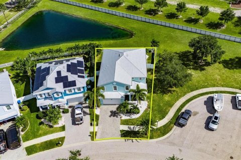 Villa ou maison à vendre à Apollo Beach, Floride: 5 chambres, 331.38 m2 № 2437232 - photo 4