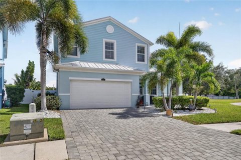Villa ou maison à vendre à Apollo Beach, Floride: 5 chambres, 331.38 m2 № 2437232 - photo 6