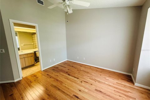 Touwnhouse à louer à Palm Harbor, Floride: 2 chambres, 130.62 m2 № 2105303 - photo 18