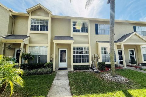 Touwnhouse à Palm Harbor, Floride 2 chambres, 130.62 m2 № 2105303