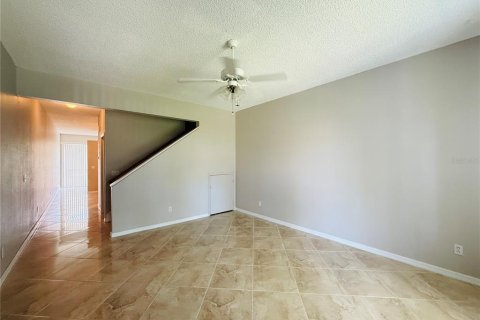 Touwnhouse à louer à Palm Harbor, Floride: 2 chambres, 130.62 m2 № 2105303 - photo 4