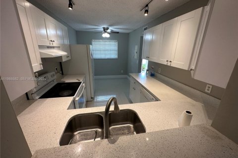 Condominio en venta en Boca Raton, Florida, 2 dormitorios, 101.64 m2 № 2033822 - foto 9