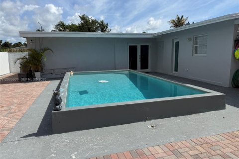 Villa ou maison à vendre à Cutler Bay, Floride: 3 chambres, 90.02 m2 № 2085466 - photo 25