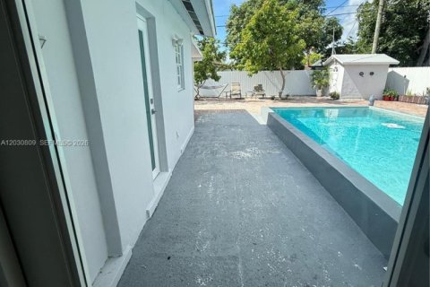 Villa ou maison à vendre à Cutler Bay, Floride: 3 chambres, 90.02 m2 № 2085466 - photo 21