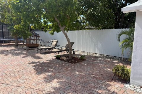 Villa ou maison à vendre à Cutler Bay, Floride: 3 chambres, 90.02 m2 № 2085466 - photo 24