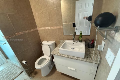 Villa ou maison à vendre à Cutler Bay, Floride: 3 chambres, 90.02 m2 № 2085466 - photo 20