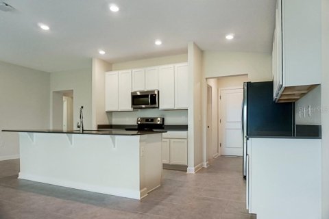 Casa en alquiler en Haines City, Florida, 4 dormitorios, 175.12 m2 № 1901331 - foto 10