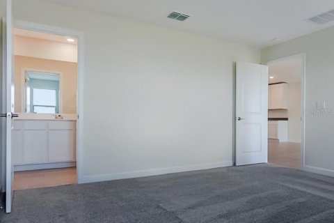 Casa en alquiler en Haines City, Florida, 4 dormitorios, 175.12 m2 № 1901331 - foto 13