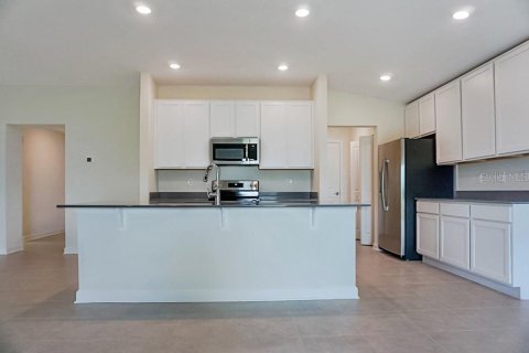 Casa en alquiler en Haines City, Florida, 4 dormitorios, 175.12 m2 № 1901331 - foto 9