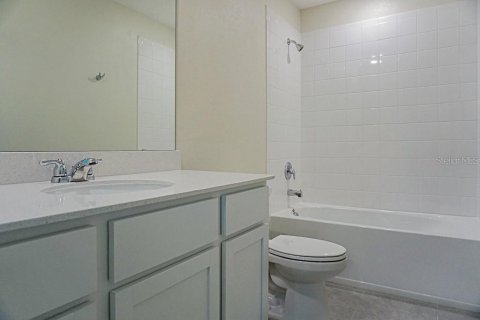 Casa en alquiler en Haines City, Florida, 4 dormitorios, 175.12 m2 № 1901331 - foto 6