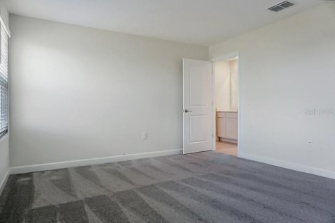 Casa en alquiler en Haines City, Florida, 4 dormitorios, 175.12 m2 № 1901331 - foto 14