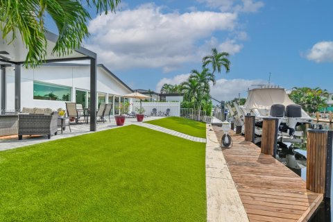 House in Fort Lauderdale, Florida 3 bedrooms, 157.28 sq.m. № 1928786 - photo 27