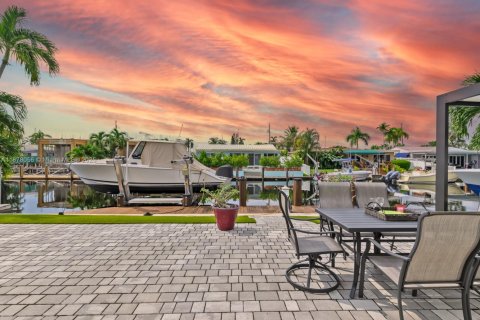 House in Fort Lauderdale, Florida 3 bedrooms, 157.28 sq.m. № 1928786 - photo 26