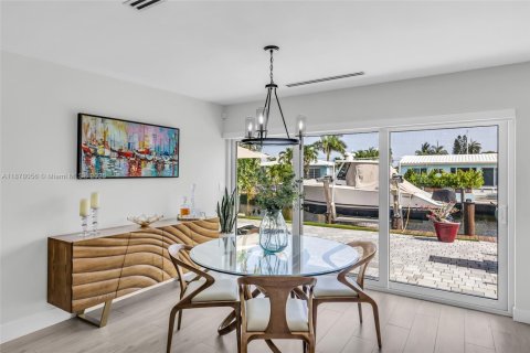 House in Fort Lauderdale, Florida 3 bedrooms, 157.28 sq.m. № 1928786 - photo 25