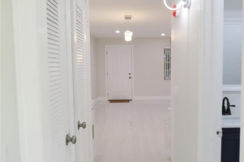 Condominio en venta en Delray Beach, Florida, 1 dormitorio, 70.61 m2 № 2088297 - foto 8