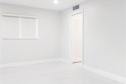 Condominio en venta en Delray Beach, Florida, 1 dormitorio, 70.61 m2 № 2088297 - foto 12