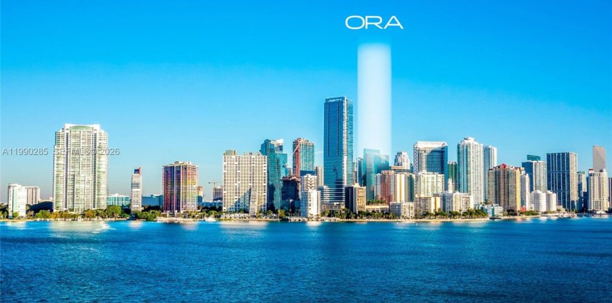 Condo in Miami, Florida, 4 bedrooms  № 2058107