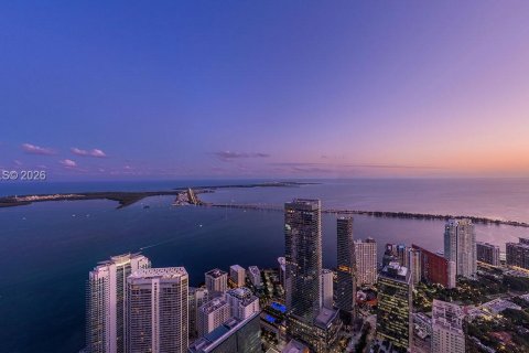 Condo in Miami, Florida, 4 bedrooms  № 2058107 - photo 15