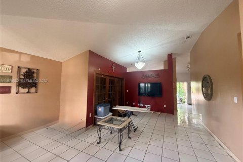 Купить виллу или дом в Майами, Флорида 4 спальни, 150.22м2, № 2045376 - фото 3