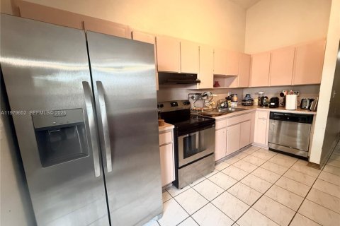 Купить виллу или дом в Майами, Флорида 4 спальни, 150.22м2, № 2045376 - фото 4