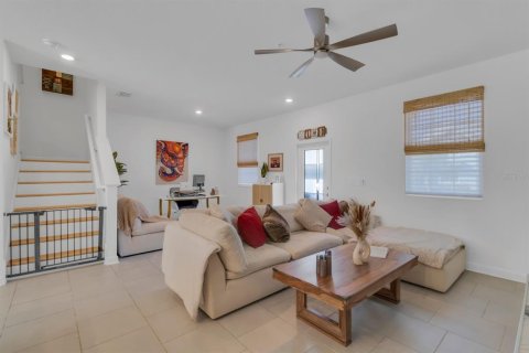 Touwnhouse à vendre à Orlando, Floride: 3 chambres, 150.04 m2 № 2329112 - photo 6