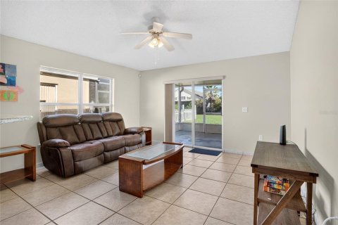 Villa ou maison à vendre à Clermont, Floride: 4 chambres, 174.1 m2 № 2429104 - photo 6