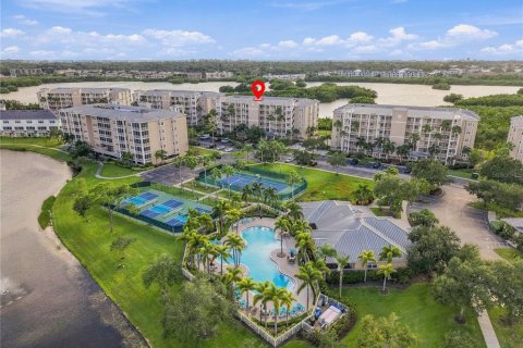 Copropriété à vendre à Seminole, Floride: 2 chambres, 157.93 m2 № 2373541 - photo 2