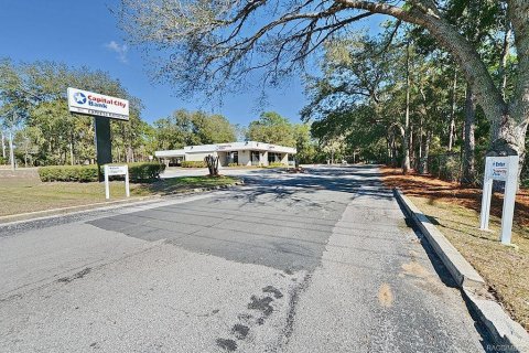 Commercial property in Citrus Springs, Florida 304.72 sq.m. № 1625859 - photo 16
