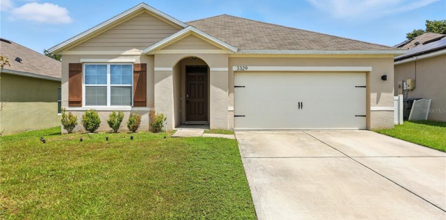 House in Davenport, Florida 3 bedrooms, 158.49 sq.m. № 1878117