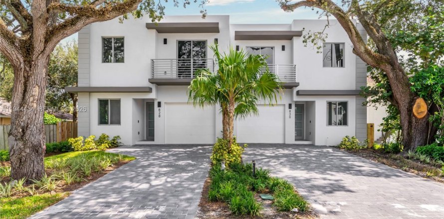 Townhouse in Fort Lauderdale, Florida 4 bedrooms, 214.42 sq.m. № 2001040