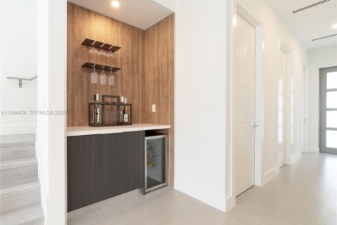 Townhouse in Fort Lauderdale, Florida 4 bedrooms, 214.42 sq.m. № 2001040 - photo 5