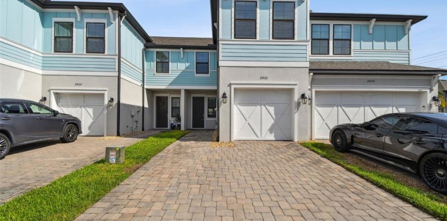 Townhouse in Clearwater, Florida 3 bedrooms, 172.15 sq.m. № 1795302