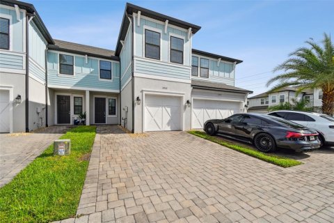 Townhouse in Clearwater, Florida 3 bedrooms, 172.15 sq.m. № 1795302 - photo 2