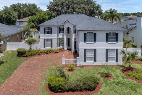 House in Oviedo, Florida 6 bedrooms, 350.71 sq.m. № 1816957 - photo 2