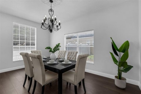 House in Oviedo, Florida 6 bedrooms, 350.71 sq.m. № 1816957 - photo 18