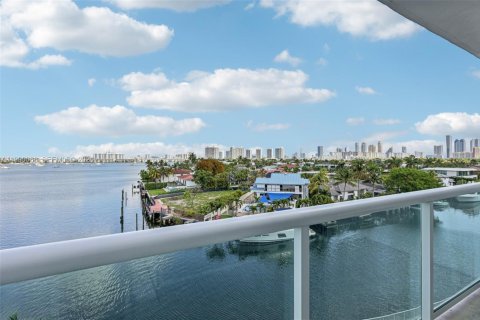 Copropriété à vendre à North Miami Beach, Floride: 1 chambre, 73.39 m2 № 2057557 - photo 25