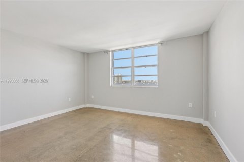 Copropriété à vendre à North Miami Beach, Floride: 1 chambre, 73.39 m2 № 2057557 - photo 15