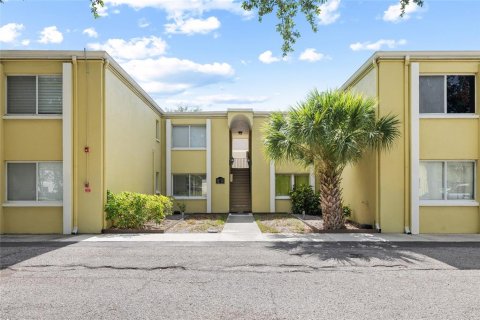 Condo in Tampa, Florida, 1 bedroom № 2095441 - photo 2