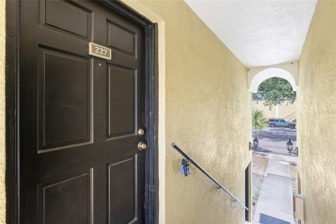 Condo in Tampa, Florida, 1 bedroom № 2095441 - photo 6