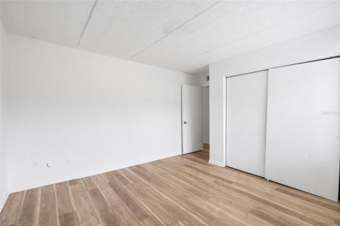 Condo in Tampa, Florida, 1 bedroom № 2095441 - photo 18